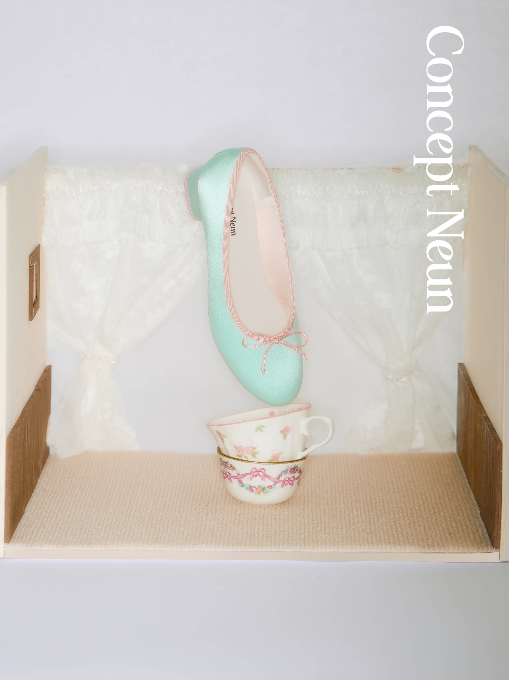 Concept Neun Every Girl's系列圆头绸缎蝴蝶结中跟芭蕾鞋主图