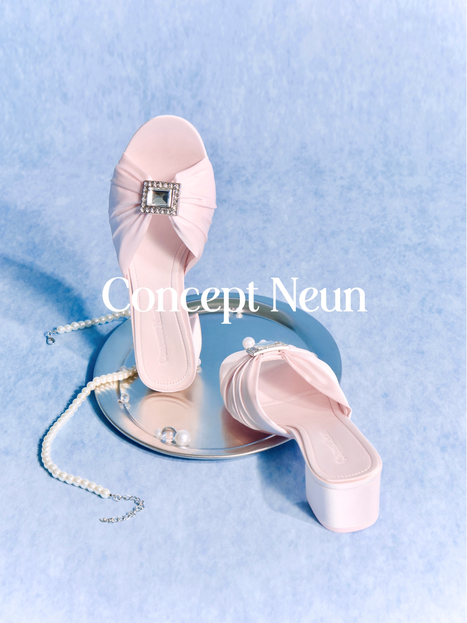 Concept Neun Rococo系列梦幻婚礼方钻绸缎粗跟圆头凉鞋女原创主图