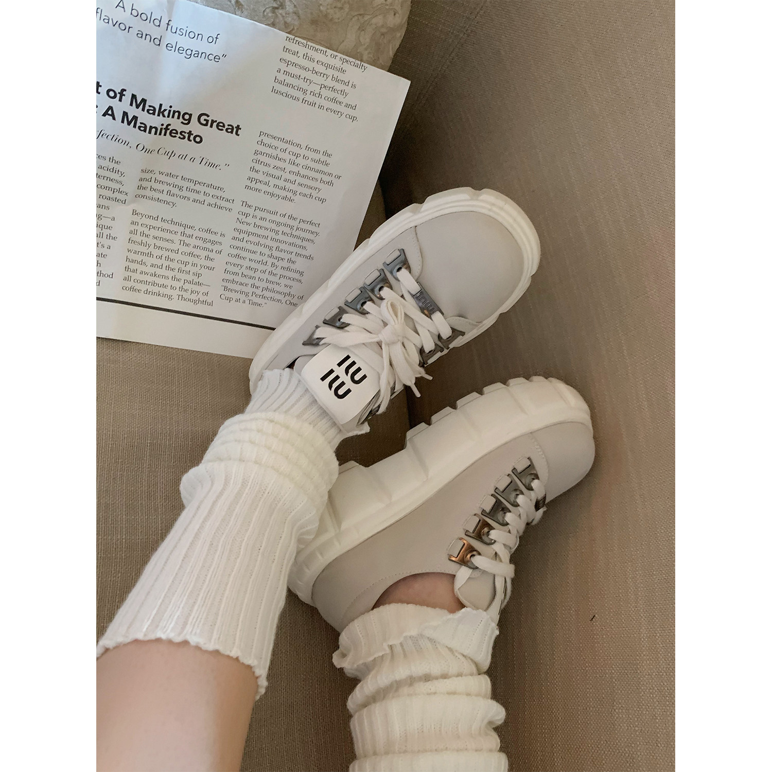 赵辰晨 年年被催返场的7.5cm增高休闲鞋女2026新款洋气百搭松糕鞋主图