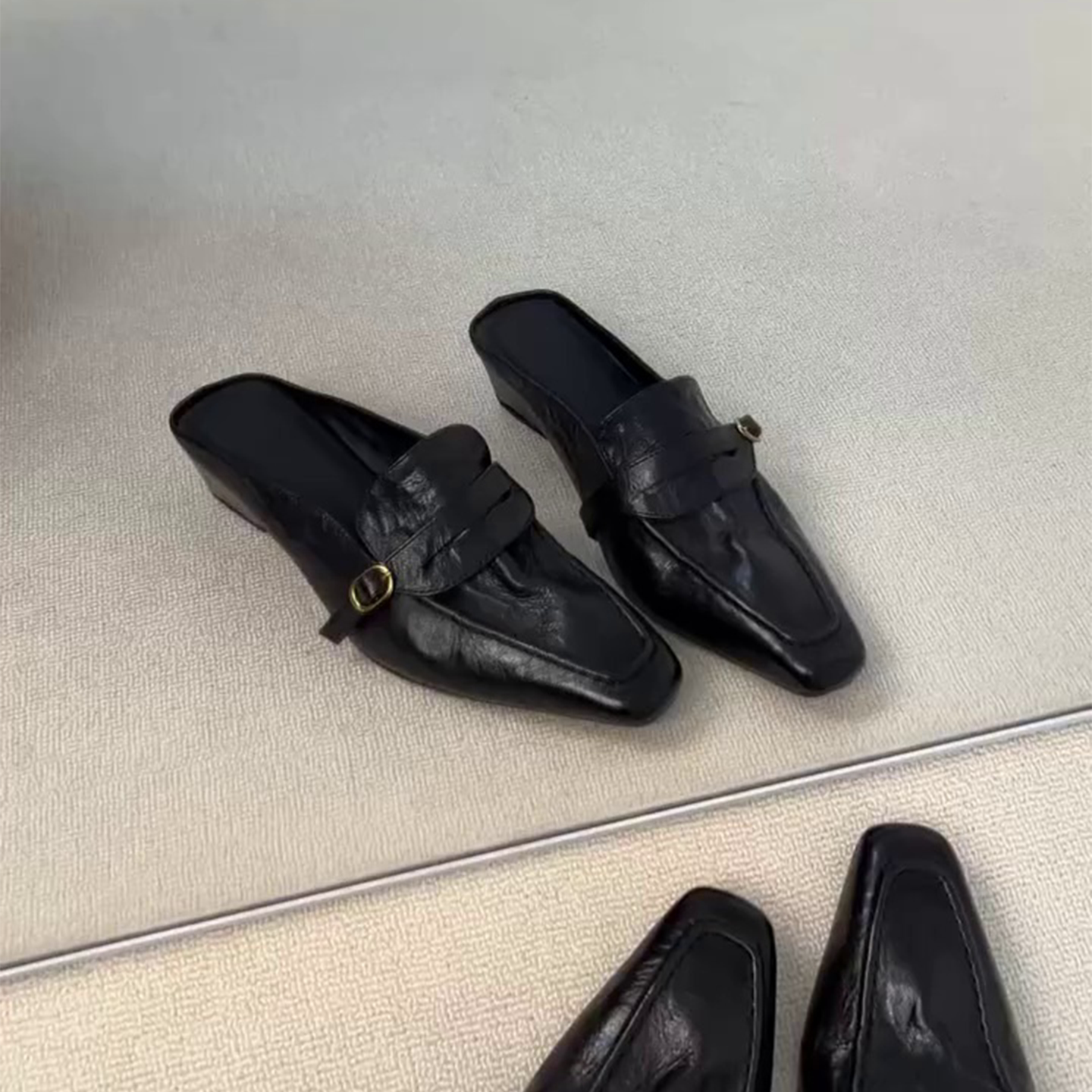 羊皮版~法式时尚女鞋百搭方头一脚蹬低跟百搭复古老钱风包头拖鞋主图