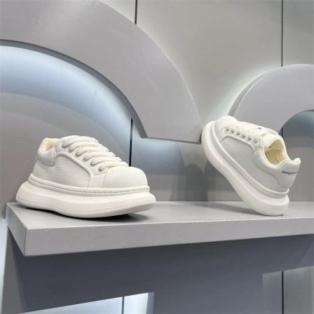 欧洲站男鞋2026夏季新款潮流百搭休闲高级感小白板鞋男士厚底增高