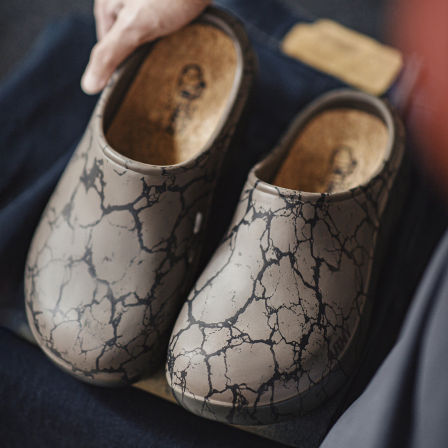 马登2026新款厨师鞋男春季户外穿厚底半拖洞洞鞋涉水包头云拖鞋子