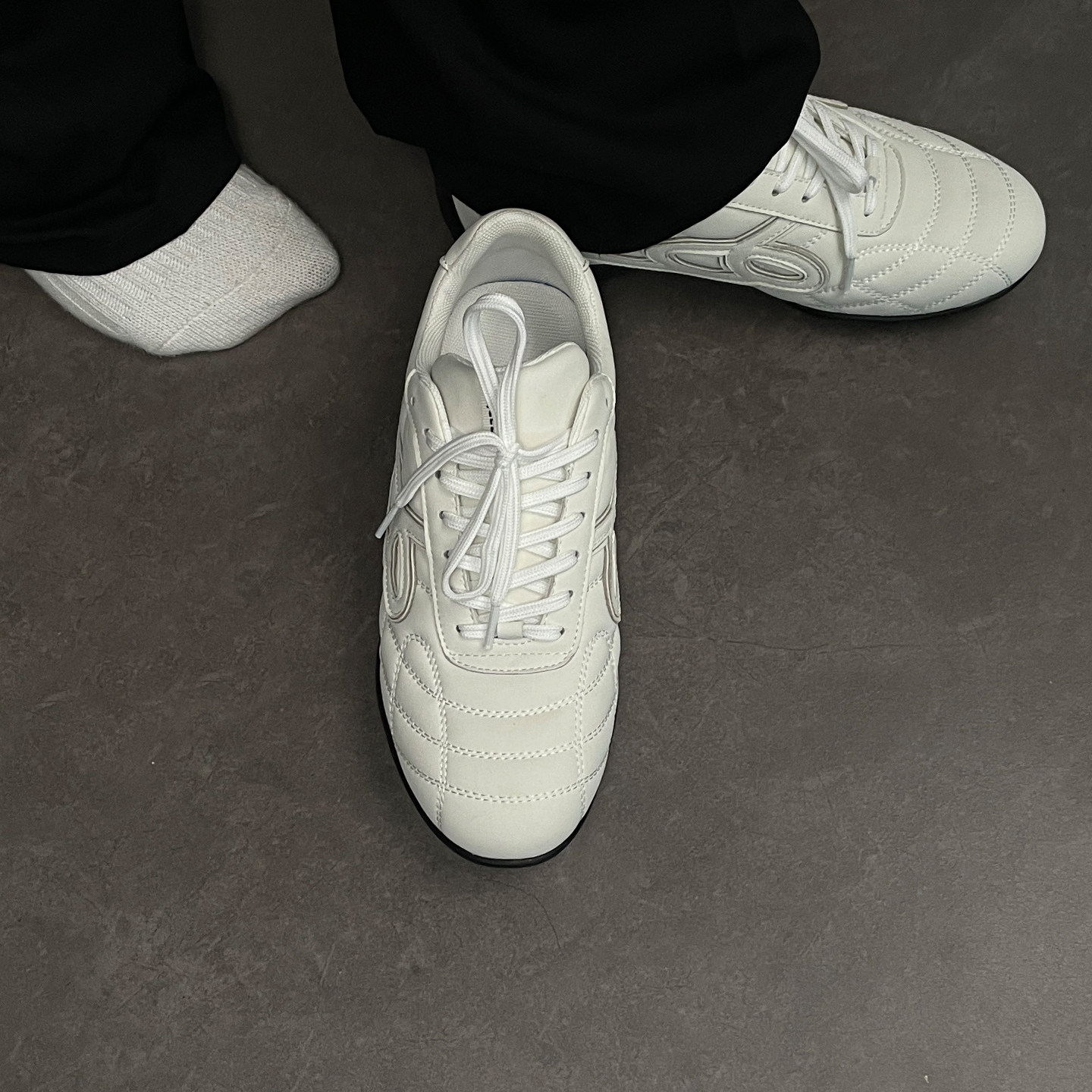 白色德训鞋男鞋户外夏季透气软底休闲板鞋女厚底跑步运动赛车鞋子主图