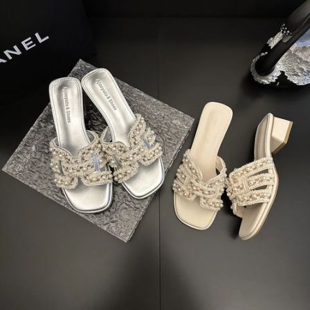 法式中跟粗跟凉鞋小香风珍珠女鞋外穿2026新款仙女风气质百搭拖鞋