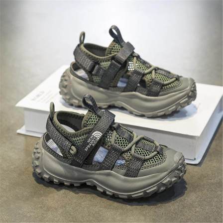 男童运动凉鞋2026夏季新款男孩包头沙滩鞋儿童网面镂空女童沙滩鞋