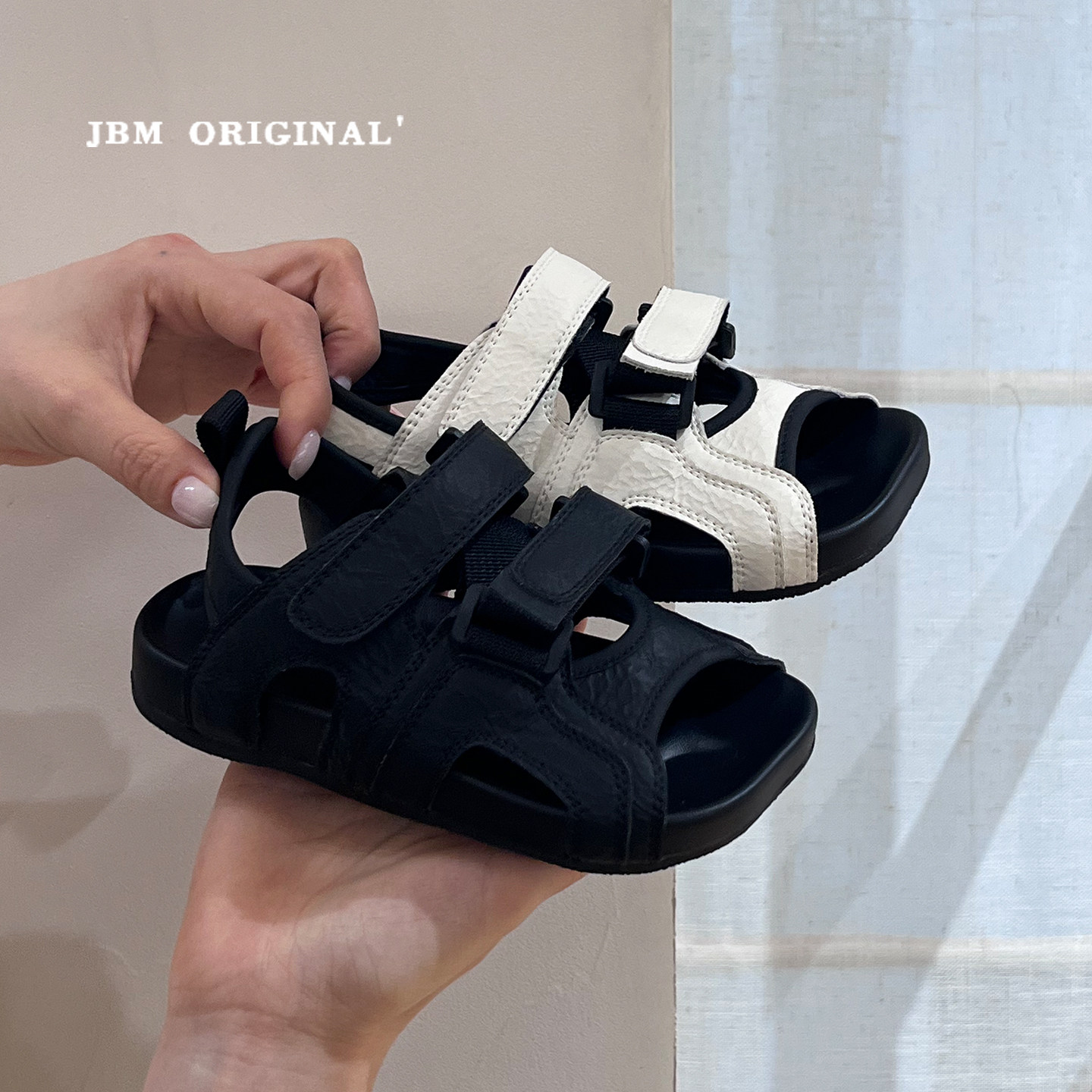 JBM 夏季儿童露趾运动凉鞋2026新款男女中大童时尚简约方头沙滩鞋主图