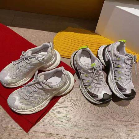 VK定制 韩版真皮时尚休闲运动鞋女