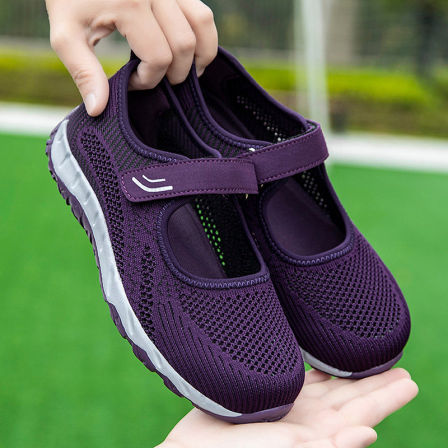 张凯丽老人凉鞋女款夏季透气2026新款妈妈鞋中老年舒适老北京布鞋