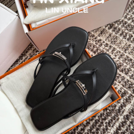 羊皮版~锁扣夹趾人字拖鞋女夏季外穿仙女风沙滩度假方头平底凉拖鞋