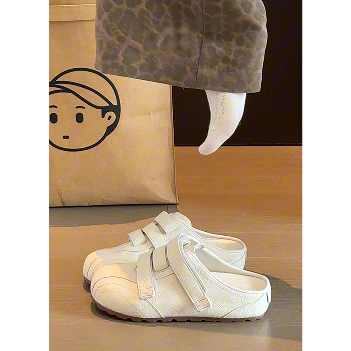 小众厚底勃肯鞋包头半拖鞋女夏外穿2026新款复古一脚蹬休闲小白鞋主图