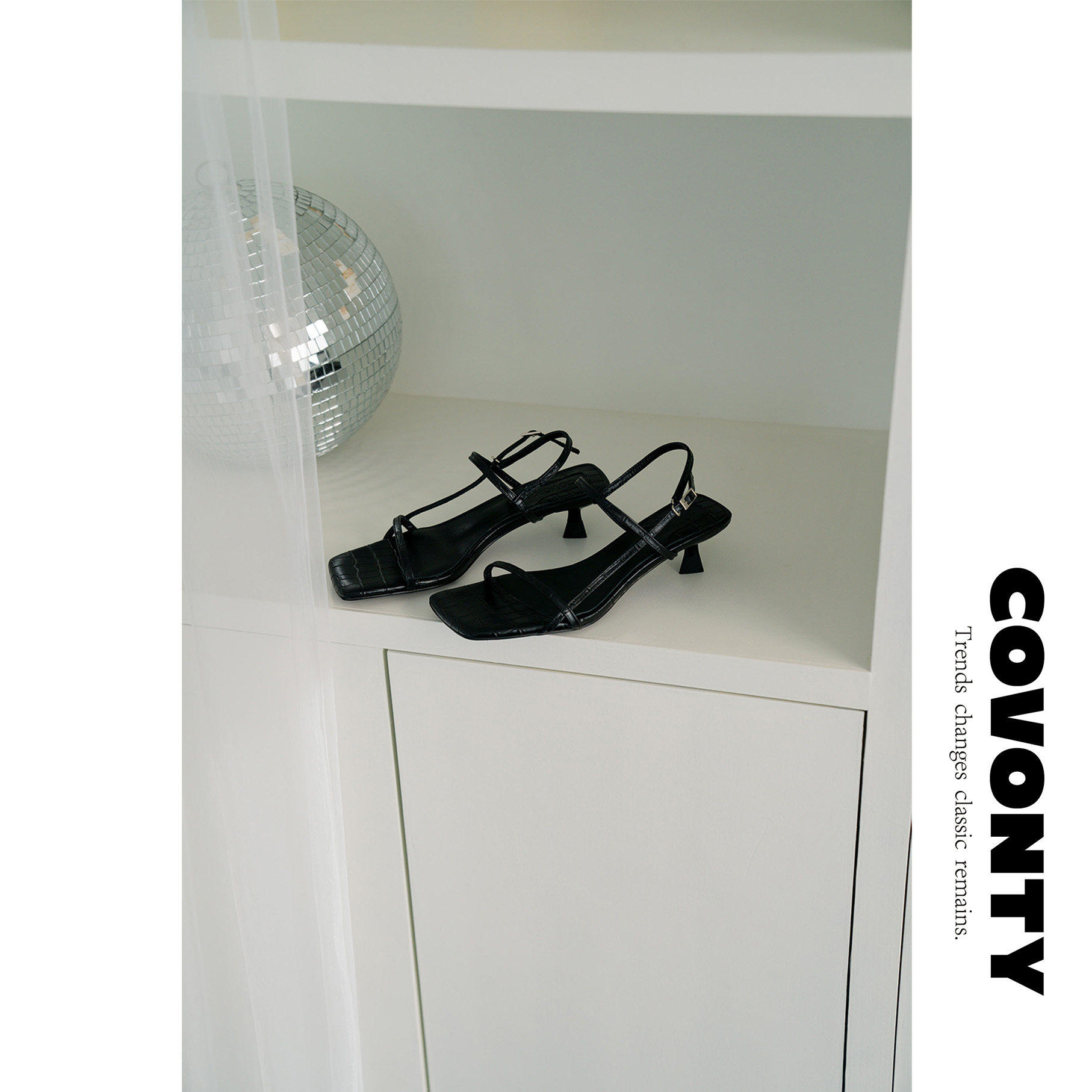 COVONTY【超能小太阳】 一字带凉鞋女中跟露趾方头细高跟鞋主图