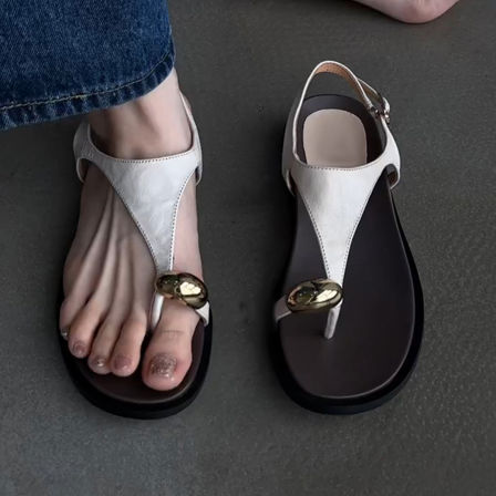 羊皮版~金属扣套趾凉鞋女一字带厚底圆头露趾慵懒风沙滩罗马鞋夏