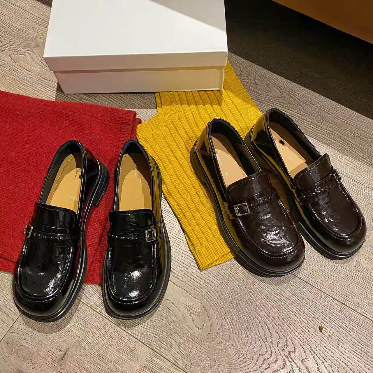 VK定制 韩版真皮时尚休闲运动鞋女主图