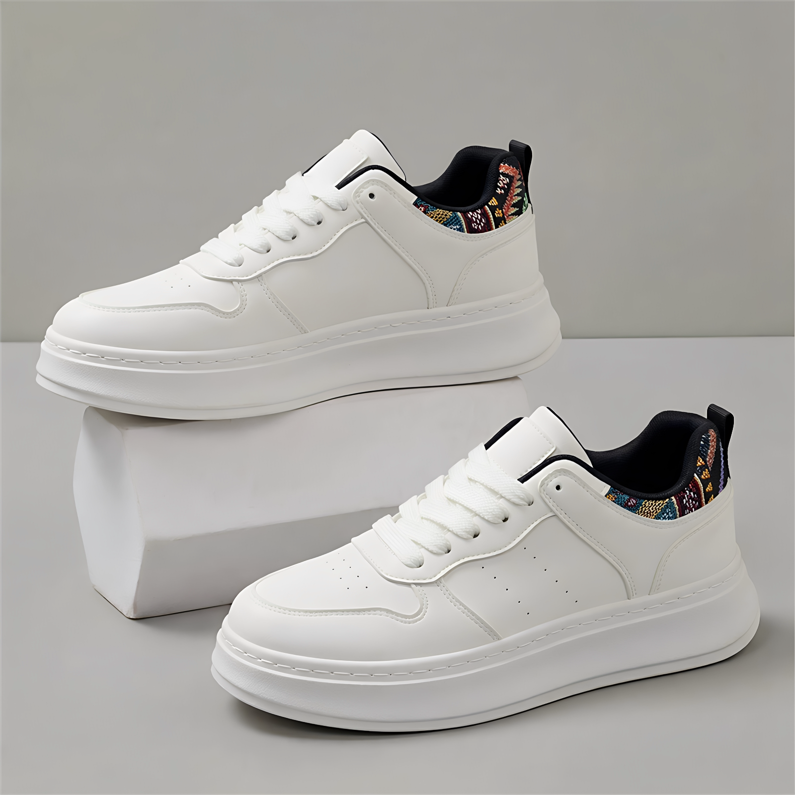 板鞋男款2026新款夏季透气爆款小白鞋轻便男士户外运动上班休闲鞋主图