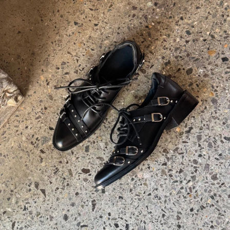 铆钉尖头小皮鞋男款巫师鞋走秀款粗跟增高切尔西靴痞帅高级德比鞋