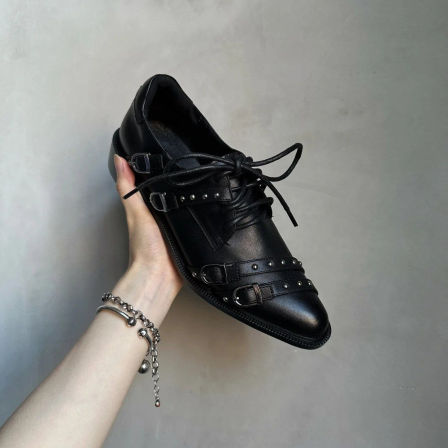 铆钉德比鞋男款痞帅高级感尖头切尔西高跟走秀通勤百搭休闲皮鞋潮