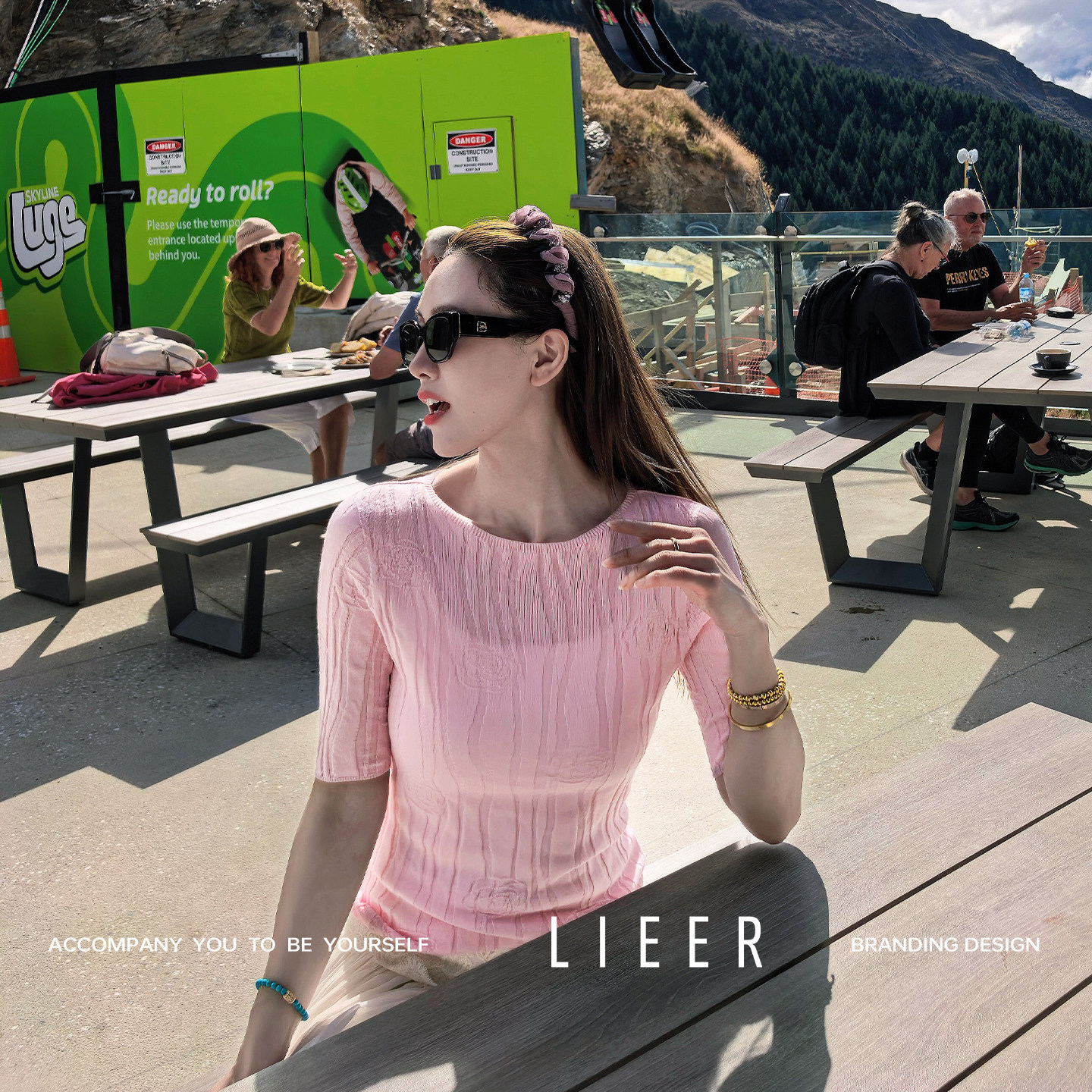 烈儿LIEER「山茶花」桑蚕丝亚麻莱赛尔三合一立体波纹新贵针织主图