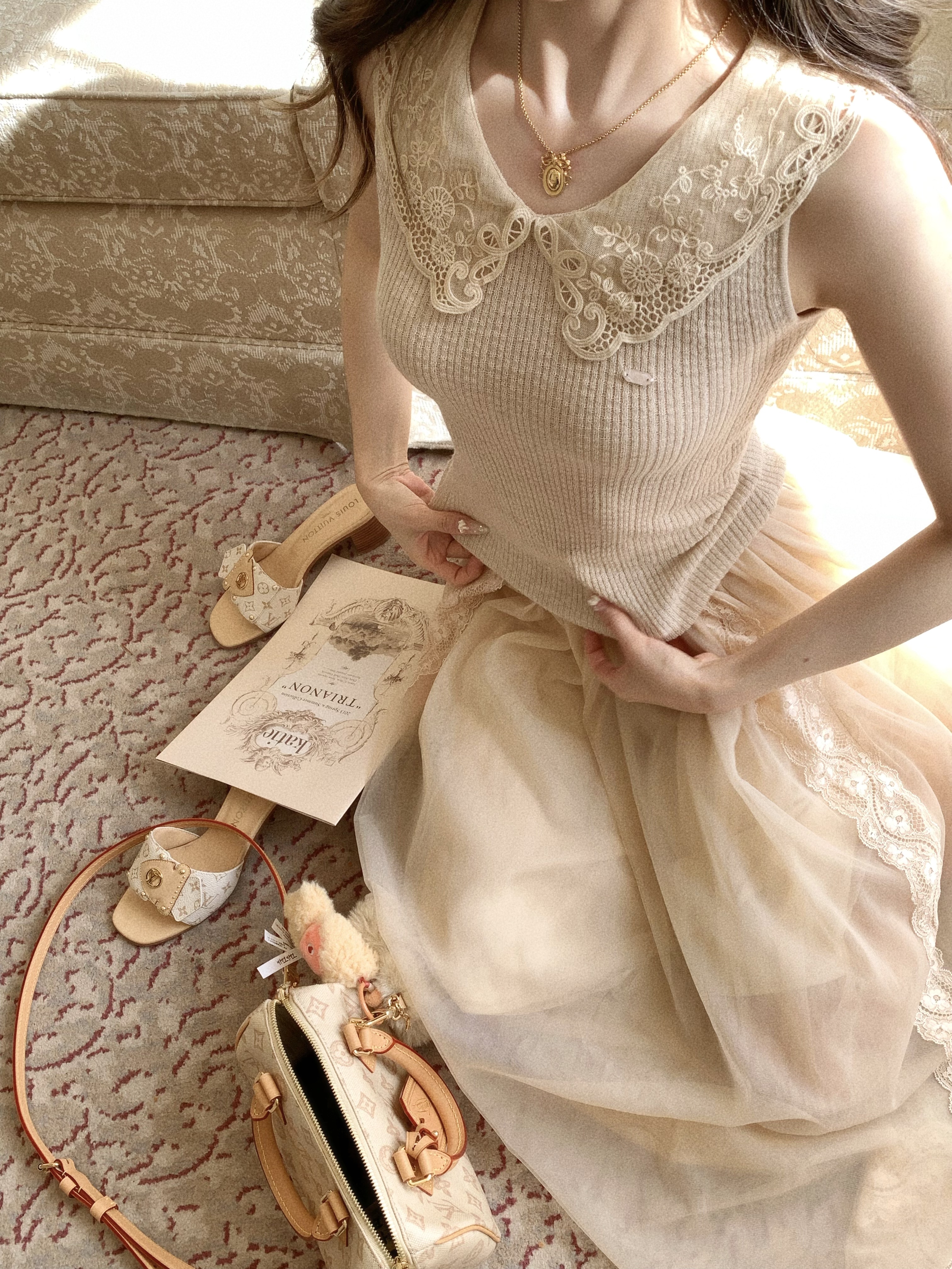 Fabulous Me 古早罗曼史 私服开版蕾丝娃娃领针织上衣背心薄款主图
