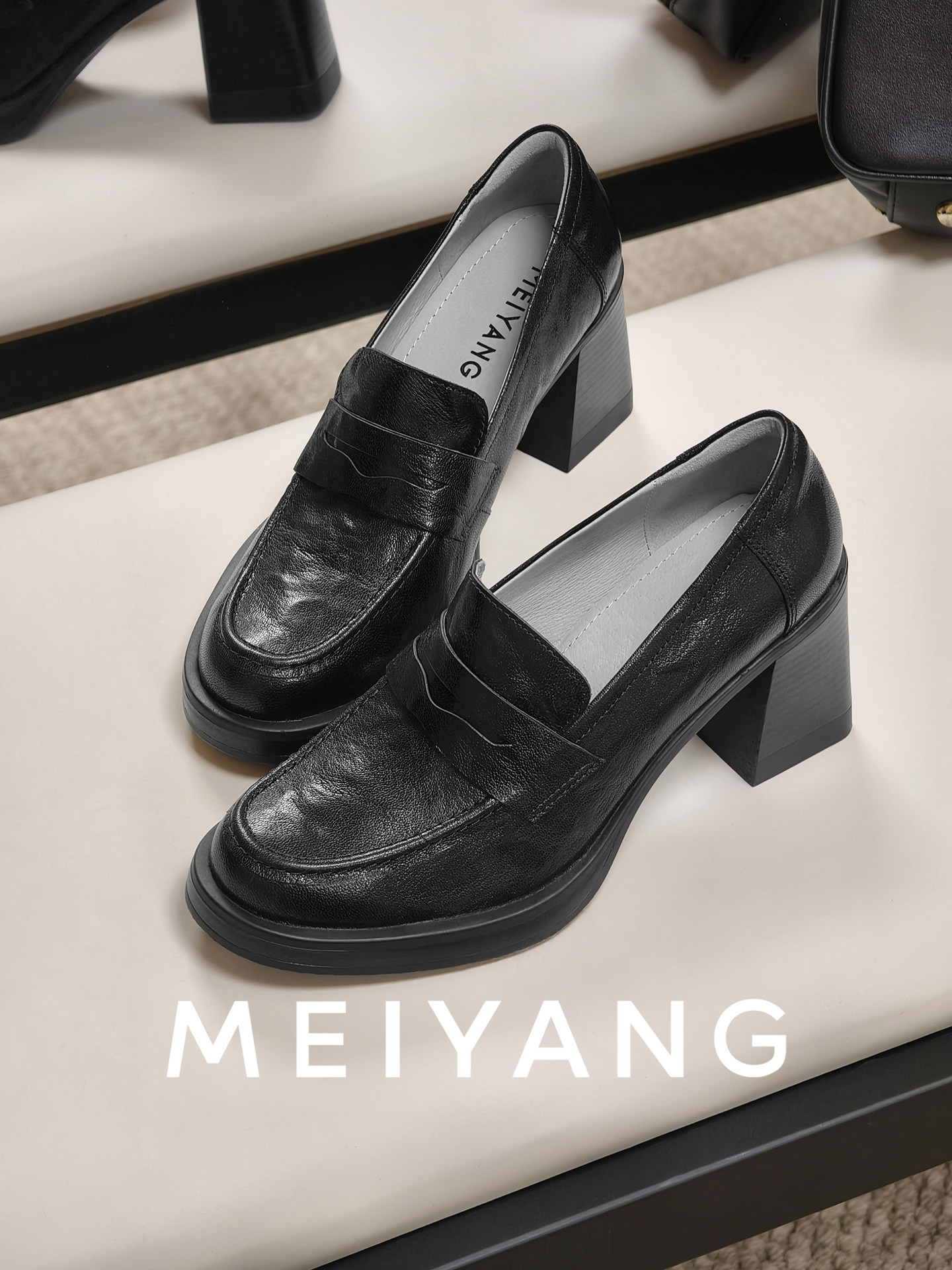 美洋MEIYANG 方块高跟乐福鞋 手抓纹羊皮革_圆头粗跟增高-周五主图