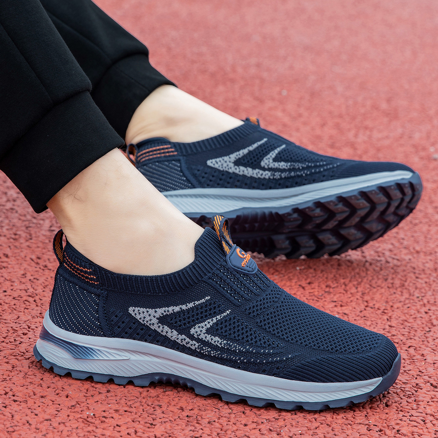 张凯丽老人鞋2026新款飞织透气舒适运动健步鞋轻便软底休闲爸爸鞋主图
