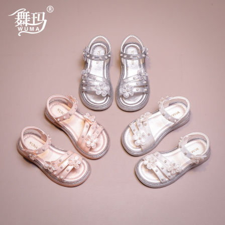 舞玛女童凉鞋2026夏季洋气珍珠立体花软底防滑小女孩公主风沙滩鞋