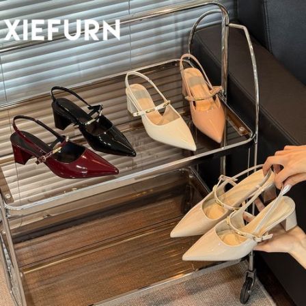 XIEFURN/鞋夫人气质粗跟尖头一字带凉鞋女款新款女包头后空高跟鞋