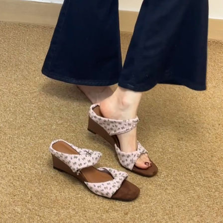 羊皮版~复古仙女风碎花坡跟一字拖女外穿百搭露趾凉拖鞋小众凉拖