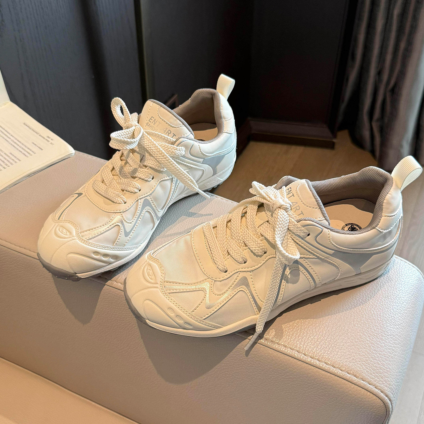 厚底阿甘德训鞋女2026新款夏季薄款休闲小白登山鞋轻便百搭赛车鞋主图