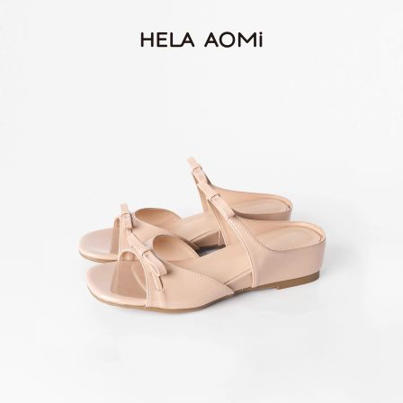 邱莹莹 HELA AOMI “温柔女孩”蝴蝶结一字扣厚底露趾凉拖