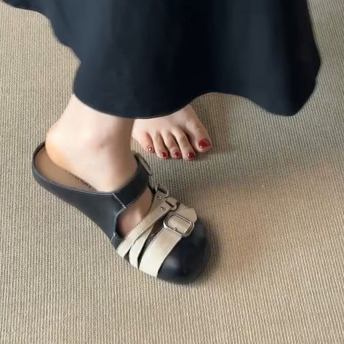 羊皮版~小众设计感皮带扣一脚蹬懒人包头鞋女软底复古镂空半拖鞋主图