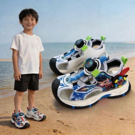 哪吒儿童包头凉鞋男童鞋哪咤夏季3-6岁幼儿园潮款运动小童沙滩鞋