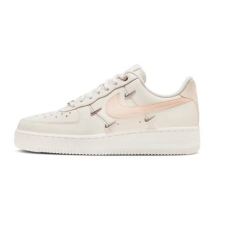 NIKE/耐克女AF1 07 LX空军一号多勾低帮透气运动休闲鞋 FV8110181