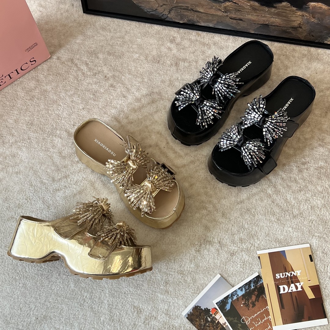 小小苏【甜酷风】水钻蝴蝶结百搭厚底女款拖鞋;FXX31139主图