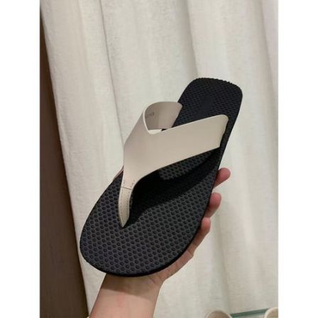  QXXL STUDIO 夏季新款平底极简高级感休闲度假风人字拖鞋女