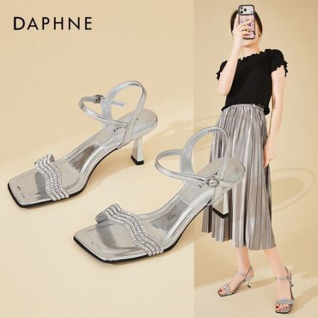 Daphne/达芙妮夏季新款水钻细跟一字带露趾凉鞋百搭仙女风高跟鞋