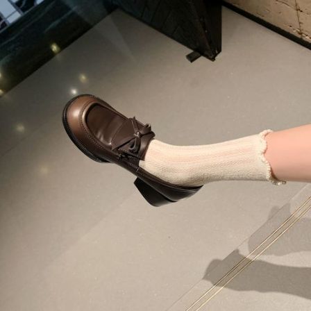 厚底乐福鞋女2026年春夏新款百搭时尚纯色粗跟小皮鞋休闲女鞋