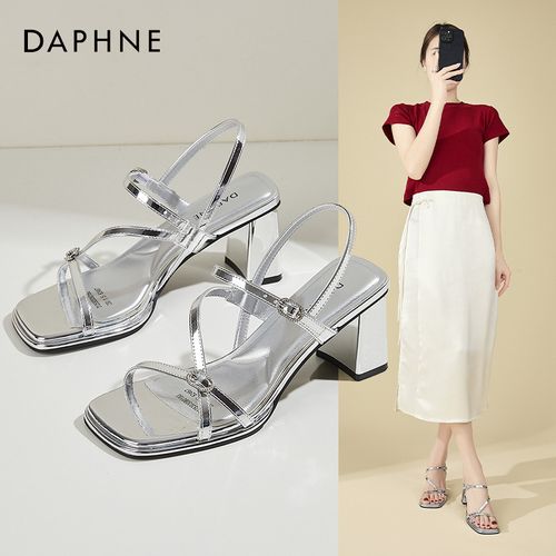 Daphne/达芙妮时装凉鞋女夏季新款配裙子宴会鞋一字扣粗跟高跟鞋主图