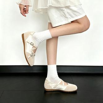 星期六复古皮带扣浅口德训鞋女款2026春夏新款圆头舒适轻便休闲鞋