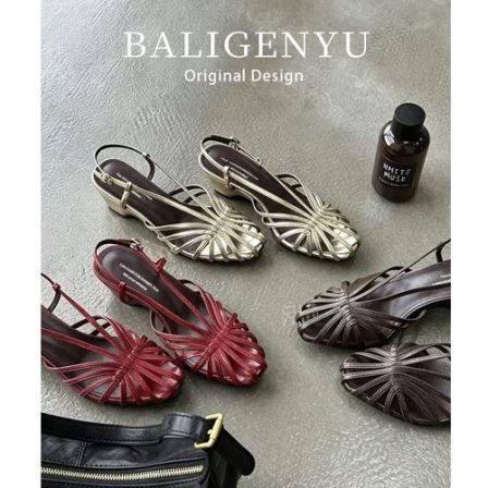 法式度假风镂空一字扣带包头凉鞋女款女夏季外穿方头粗跟罗马鞋