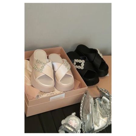 高品定制方形钻扣绸缎厚底拖鞋(跟高前3/后6)