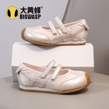 大黄蜂2026夏季新款镂空休闲鞋宝宝百搭网面女童鞋子儿童包头凉鞋
