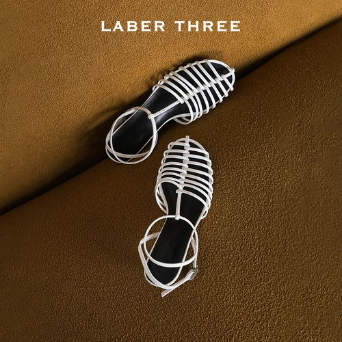 LABERTHREE 26夏季金属细带罗马凉鞋复古简约松弛度假风女鞋主图