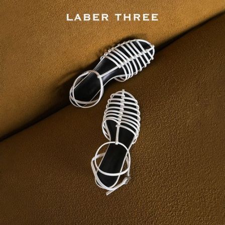 LABERTHREE 26夏季金属细带罗马凉鞋复古简约松弛度假风女鞋