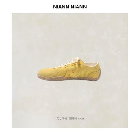 NiannNiann 26新款高级鞋履圆头牛反绒雨伞布运动小柠檬鞋17136