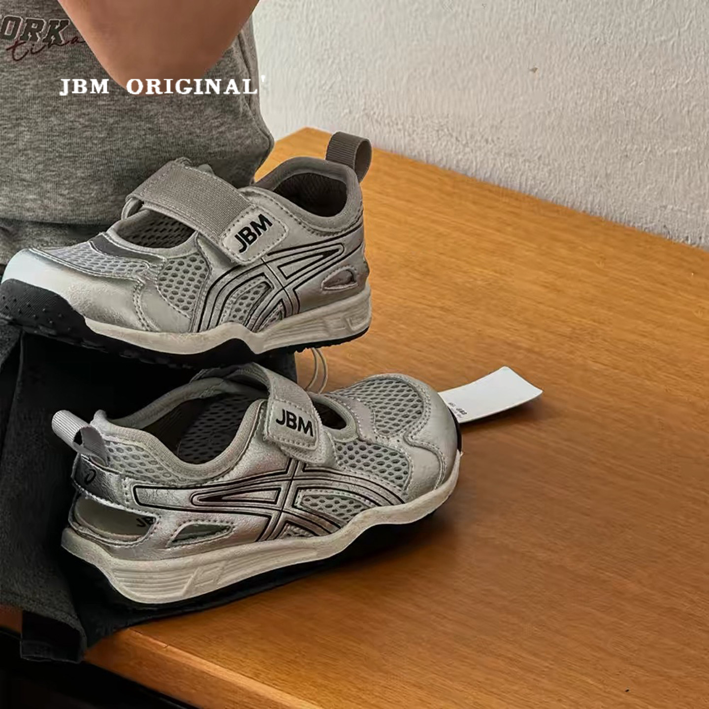 JBM 夏季儿童网面运动凉鞋女童银色德训鞋男童轻便透气户外休闲鞋主图