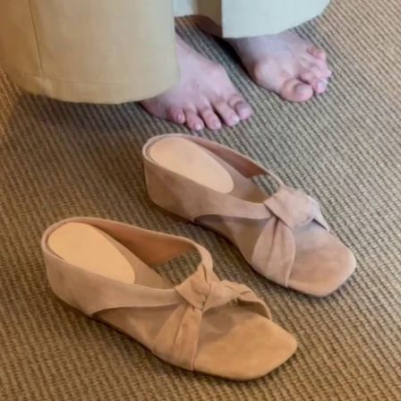 羊皮版~法式扭结厚底凉拖鞋方头露趾内增高气质一字带拖鞋女外穿
