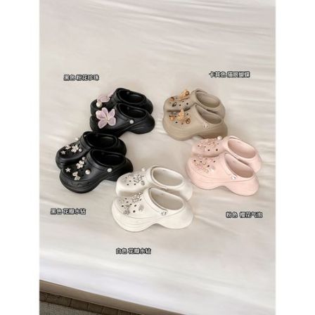 【苏茵茵】巴黎小可爱~8.5cm厚底增高度假沙滩拖鞋女洞洞鞋E6215041