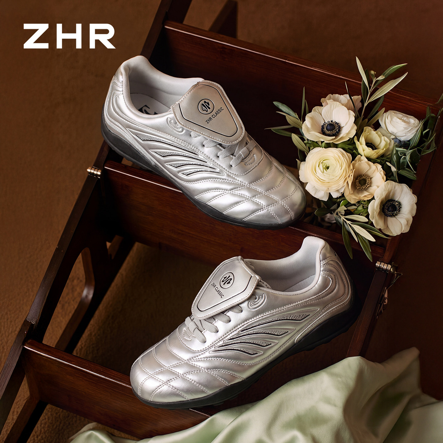ZHR则则双翼德训鞋女2026秋季新款复古银色足球鞋休闲女鞋运动鞋主图