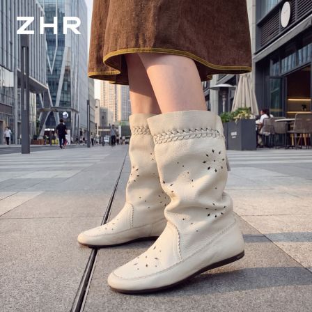 ZHR则则镂空坡跟靴女2026新款夏季游牧风牛皮手工编织厚底流苏靴