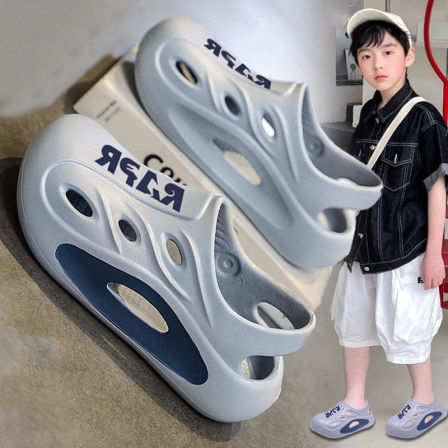 男童洞洞鞋2026新款夏季儿童沙滩涉水鞋防滑外穿凉拖鞋男孩中大童